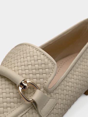 Papuci de casă de la GABOR pe alb