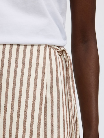 SELECTED - Falda en beige