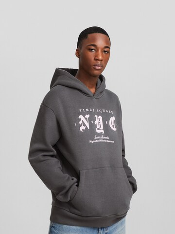 Bershka Sweatshirt in Grey: front