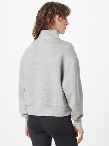 Varley Sportsweatshirt 'Davidson' in Grau