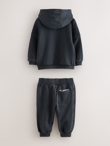 Brookland Set in Black