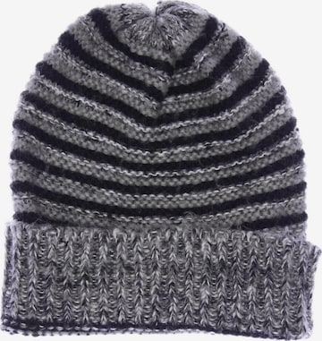 Laura Biagiotti Hat & Cap in One size in Grey: front