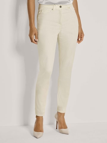 MADELEINE Tapered Trousers in White: front