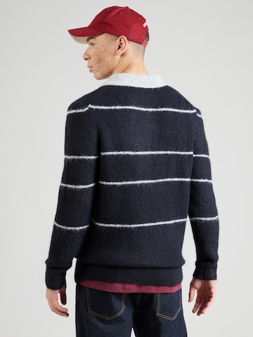 Kronstadt Neulepaita 'Ken' värissä sininen