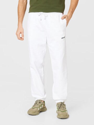 LEVI'S ® Tapered Pants 'Red Tab Sweatpant' in White: front