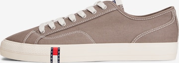 Tommy Jeans Sneaker in Braun: Vorderseite