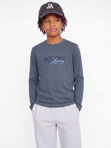 Jack & Jones Junior - Camiseta 'JJJade' en gris: frente