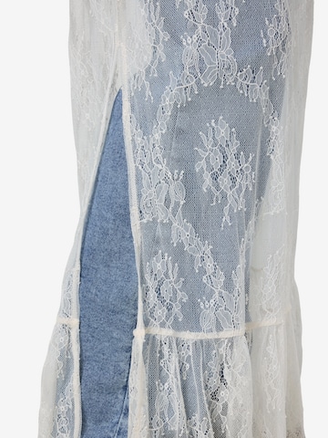 Noisy may Klänning 'NMLUCIA' i vit