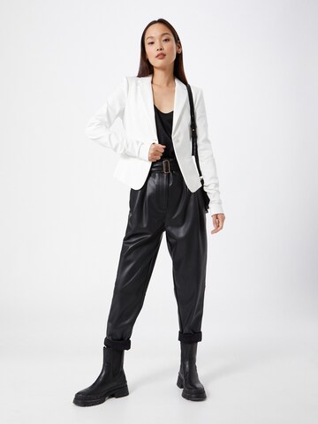 PATRIZIA PEPE - Blazer 'Giacca' en blanco