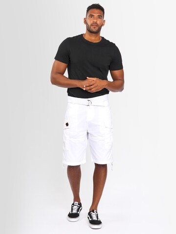 Alessandro Salvarini Regular Cargo Pants in White: front