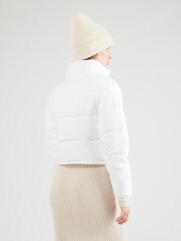 Tommy Jeans Tussenjas 'ESSENTIAL' in Wit