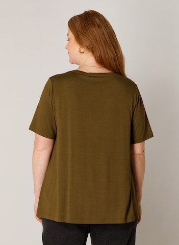 BASE LEVEL CURVY Shirt in Green