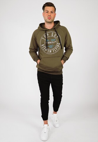 TOP GUN Sweatshirt in Grün