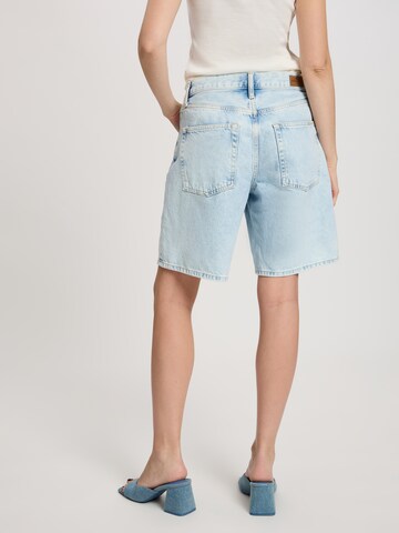 CROSS JEANS Regular Shorts 'Mila' in Blau