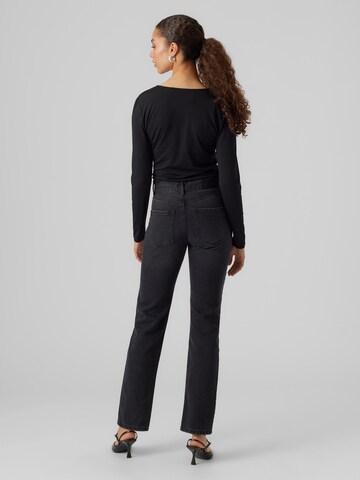 VERO MODA Regular Jeans 'Hailey' i svart