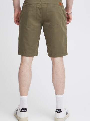 BLEND Regular Chinoshorts 'Ragna' in Grün
