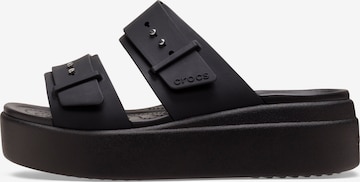 Mule Crocs en noir : devant