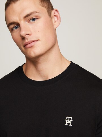 TOMMY HILFIGER T-Shirt in Schwarz