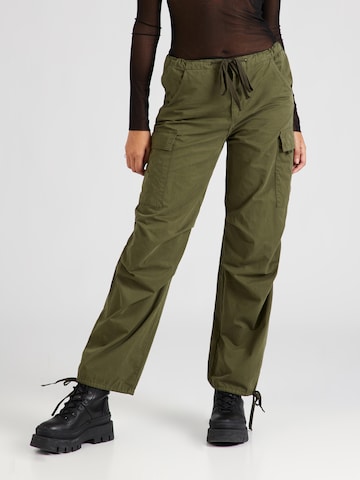 Tally Weijl Regular Карго панталон в зелено: отпред