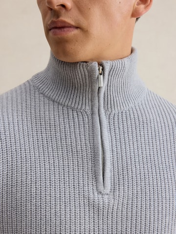 DAN FOX APPAREL Свитер 'Leart' в Серый