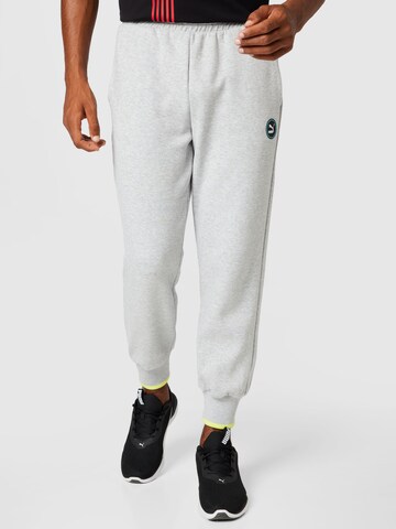 PUMA Tapered Hose in Grau: predná strana