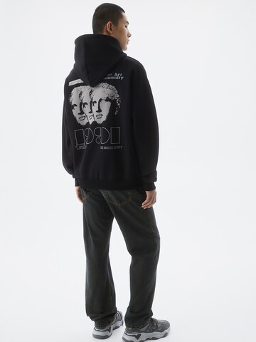 Pull&Bear Sweatshirt in Black