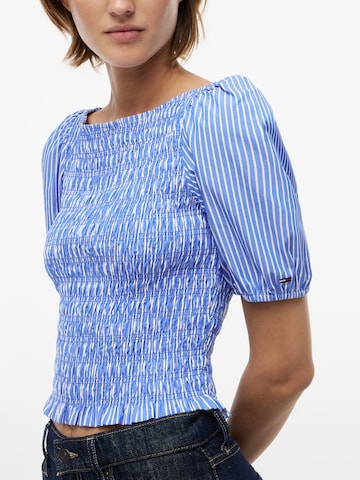 Tommy Jeans Pusero värissä sininen