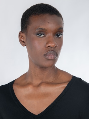 Influencer Sweater in Black