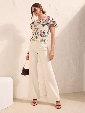 Friends Like These Bluse in Beige