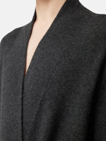 GOBI Cashmere Bademantel lang‌‌‌ in Grau