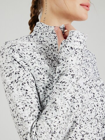 Pull-over de sport 'Lila' Marika en blanc