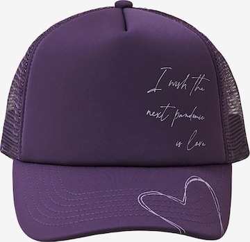 THE ODDS Cap 'I Wish The Next Pandemic Is Love Trucker Cap/ LMTD edition' in Purple: front