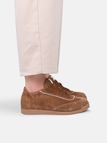 Crickit Sneakers laag ' TARA ' in Bruin: voorkant