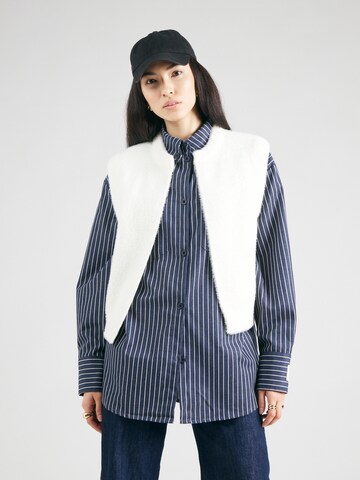 Cardigan 'Elona' RINO & PELLE en blanc : devant