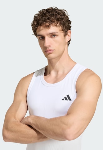 ADIDAS PERFORMANCE Λειτουργικό μπλουζάκι 'Power Essentials' σε λευκό