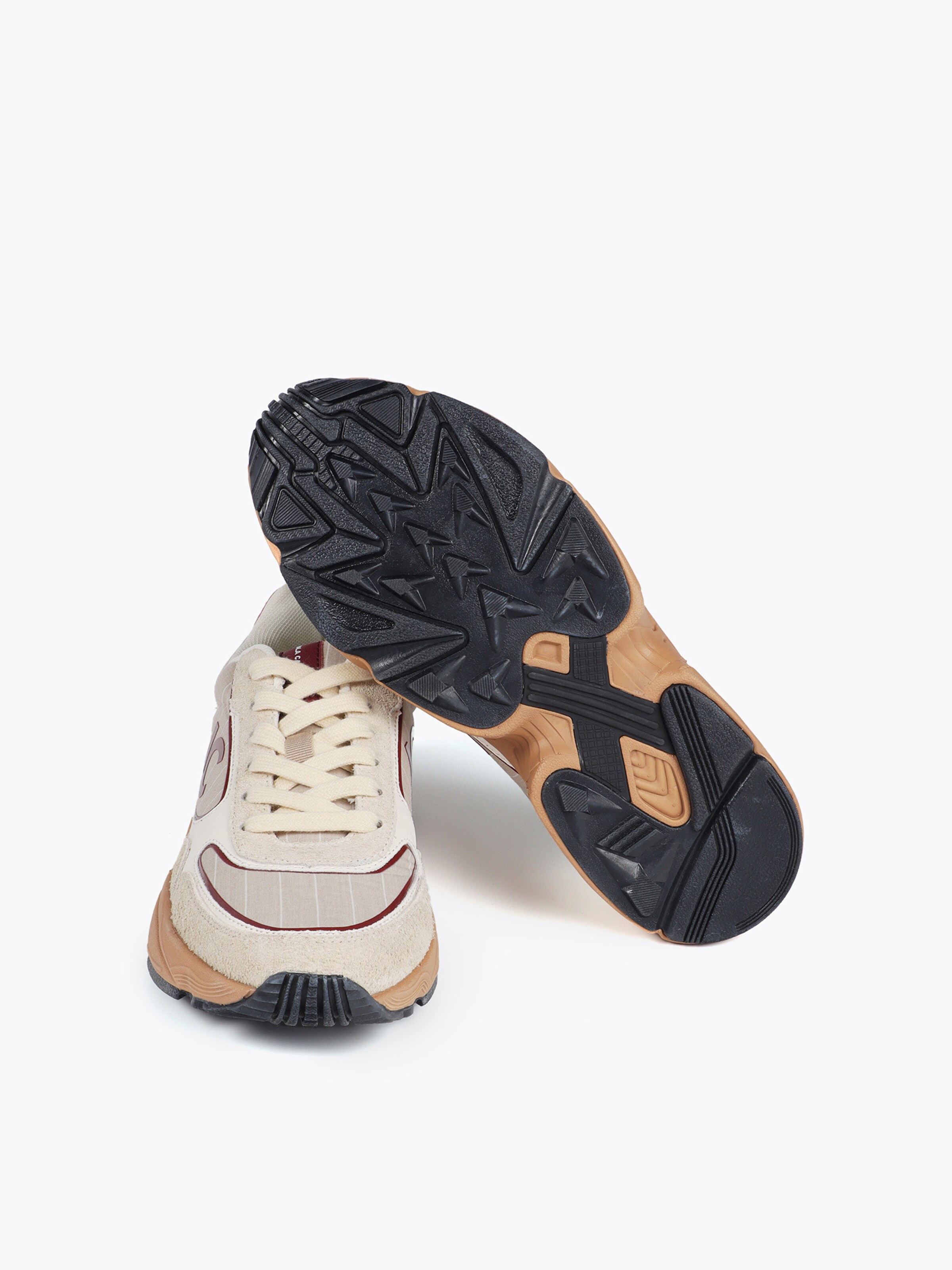 Baskets basses Lola Casademunt en beige