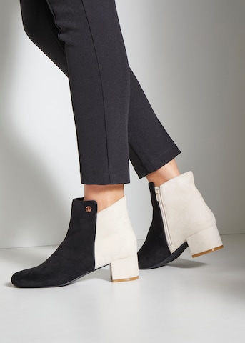 LASCANA Bootie in Beige