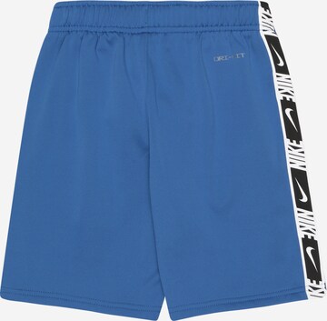 Nike Sportswear Regular Shorts in Blau