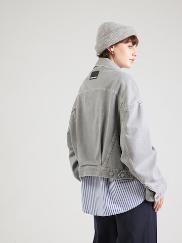 Geacă de primăvară-toamnă 'PAASITHE' de la ARMEDANGELS pe gri