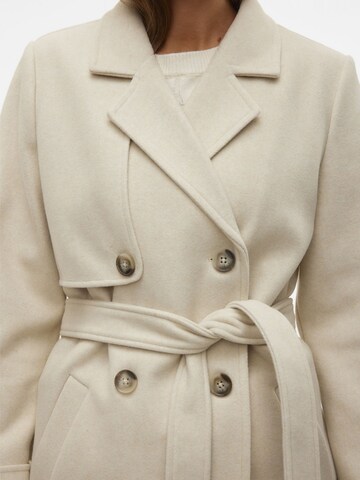 VERO MODA Overgangsfrakke 'POPAMY' i beige