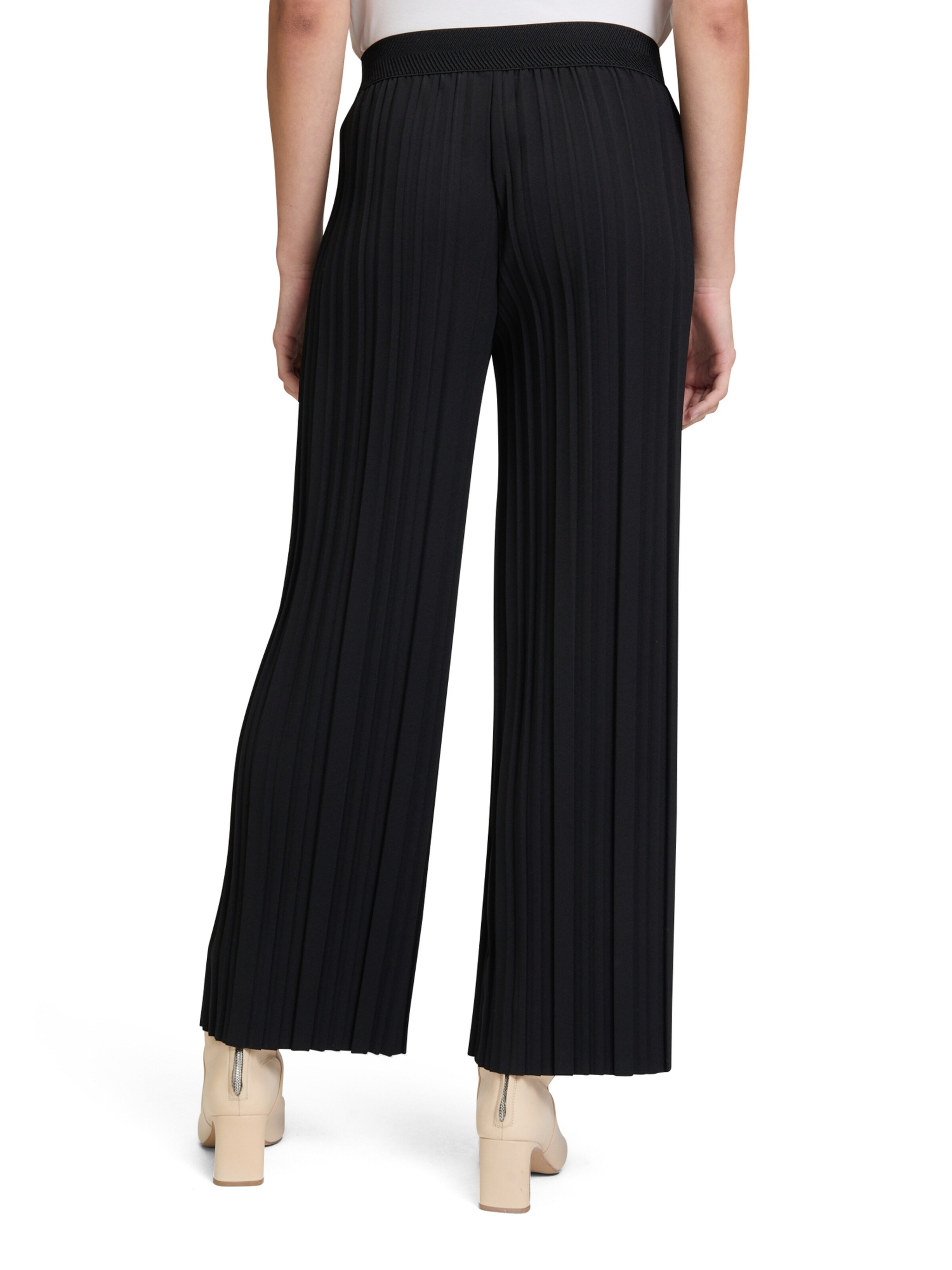 Betty Barclay Loose fit Pants in Black
