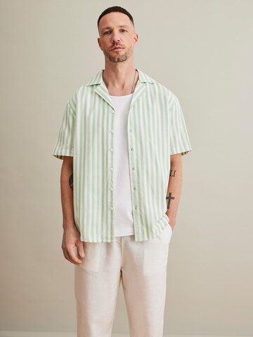 DAN FOX APPAREL Regular fit Overhemd 'William' in Groen: voorkant