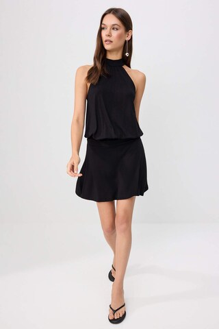 Trendyol Kleid in Schwarz