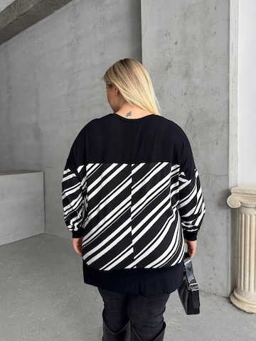 Stil Diva Blouse in Black
