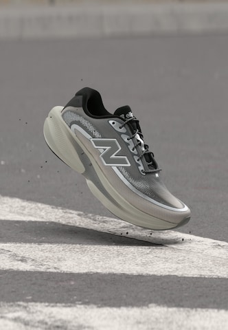 Chaussure de course 'Ellipse v1' new balance en gris