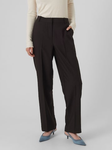 VERO MODA Regular Pleated Pants in Black: front