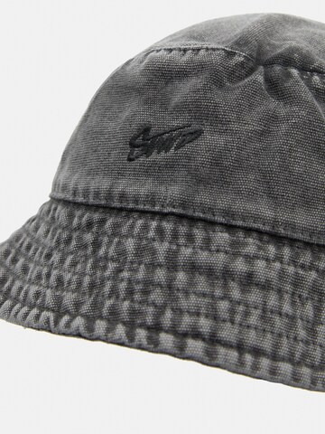 Chapeaux Pull&Bear en noir