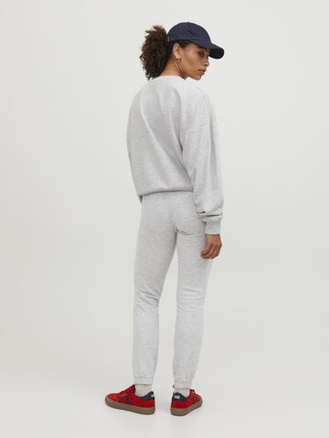 Coupe slim Pantalon 'RILEY' JJXX en gris