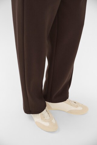 CULTURE - Loosefit Pantalón en marrón