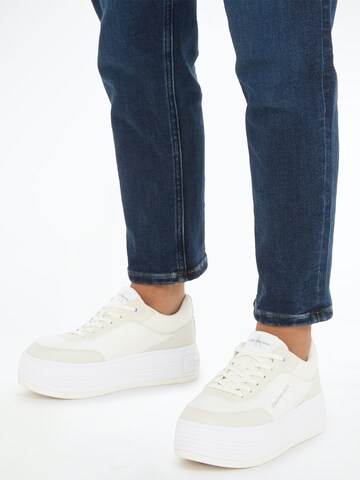 Calvin Klein Jeans Sneaker in Beige: predná strana